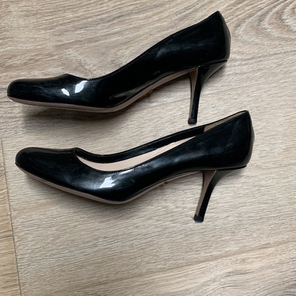 Prada Black Patent Leather Heels - Picture 3 of 4